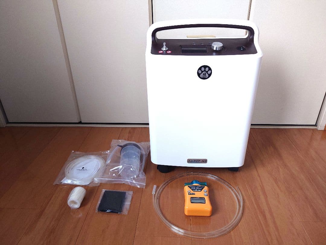 UNICOM 酸素濃縮器 ユニクリアS3(50Hz) 酸素濃度計 OX-Plus 楽天市場】ユニコム UNICOM 酸素濃縮器 ユニクリア S3 ｜ 高濃度 酸素