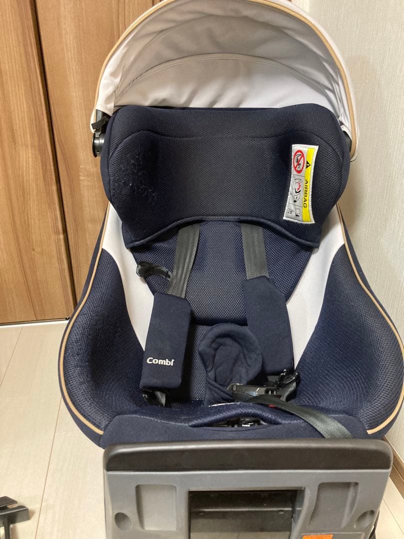 コンビ　チャイルドシート　isofix