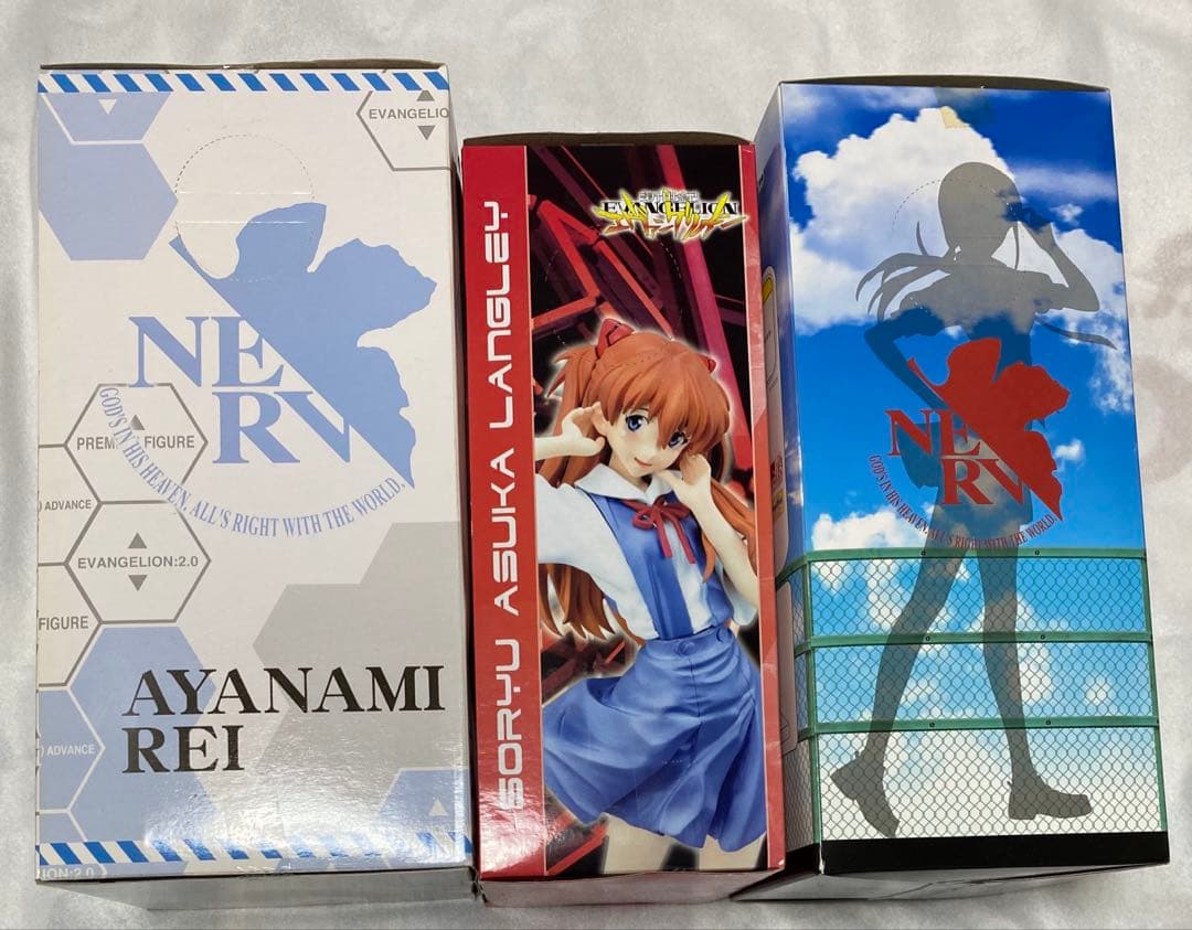 エヴァンゲリオン プレミアム 制服 フィギュア アスカ　レイ　マリ