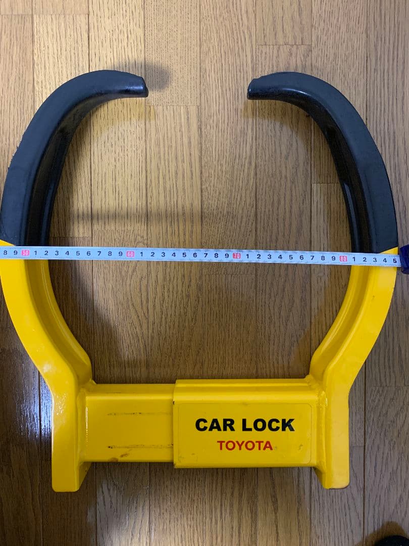 トヨタ純正　タイヤロック