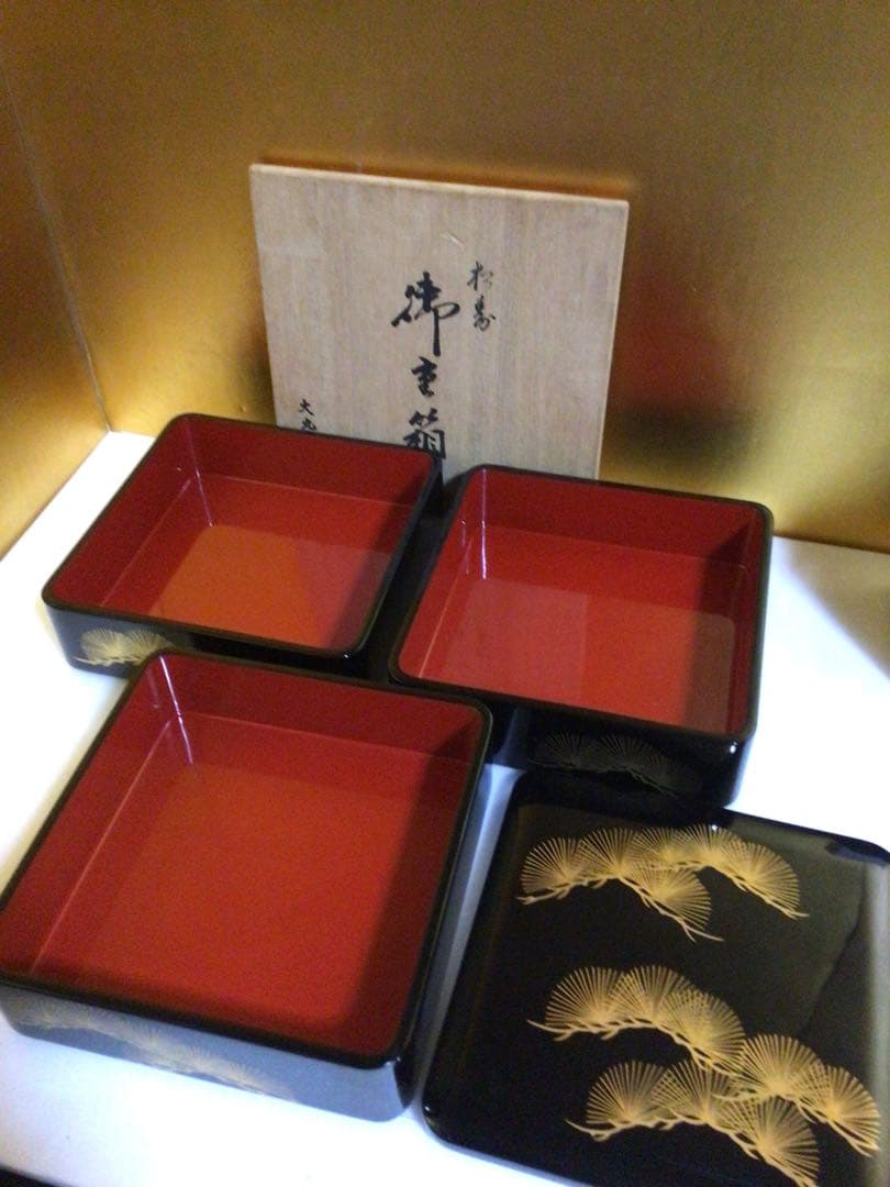 木製 沈金 三段重箱 共箱付き