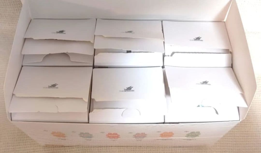 POPMART　エナジーラブブぬいぐるみペンダント　6種類