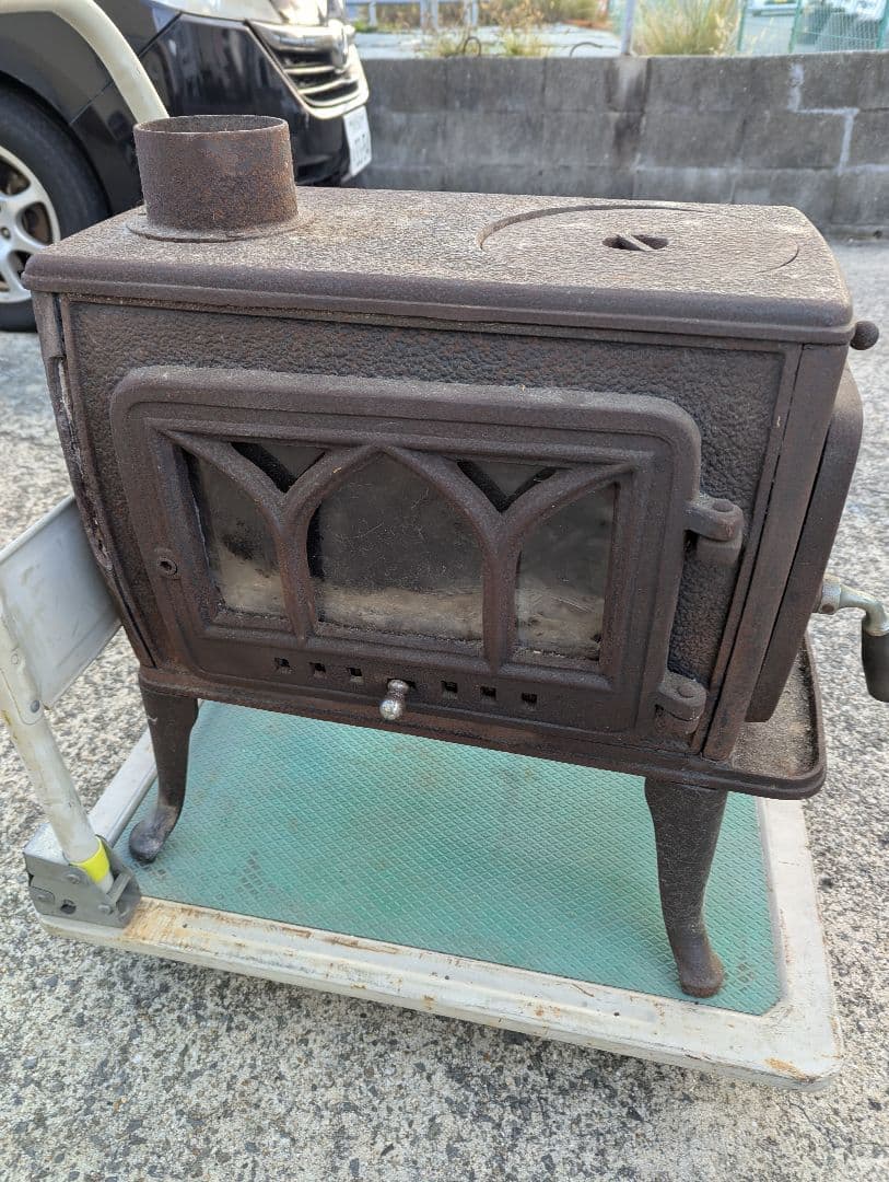 【引き取りのみ】ホンマ製作所　鋳鉄製 薪ストーブ 破損なし　煙突無