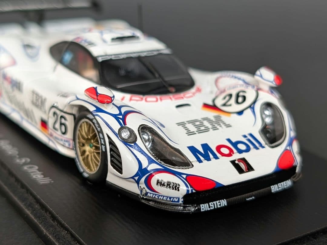 スパーク 1/43 ポルシェ 911 GT1 #26 1998 ル・マン24優勝