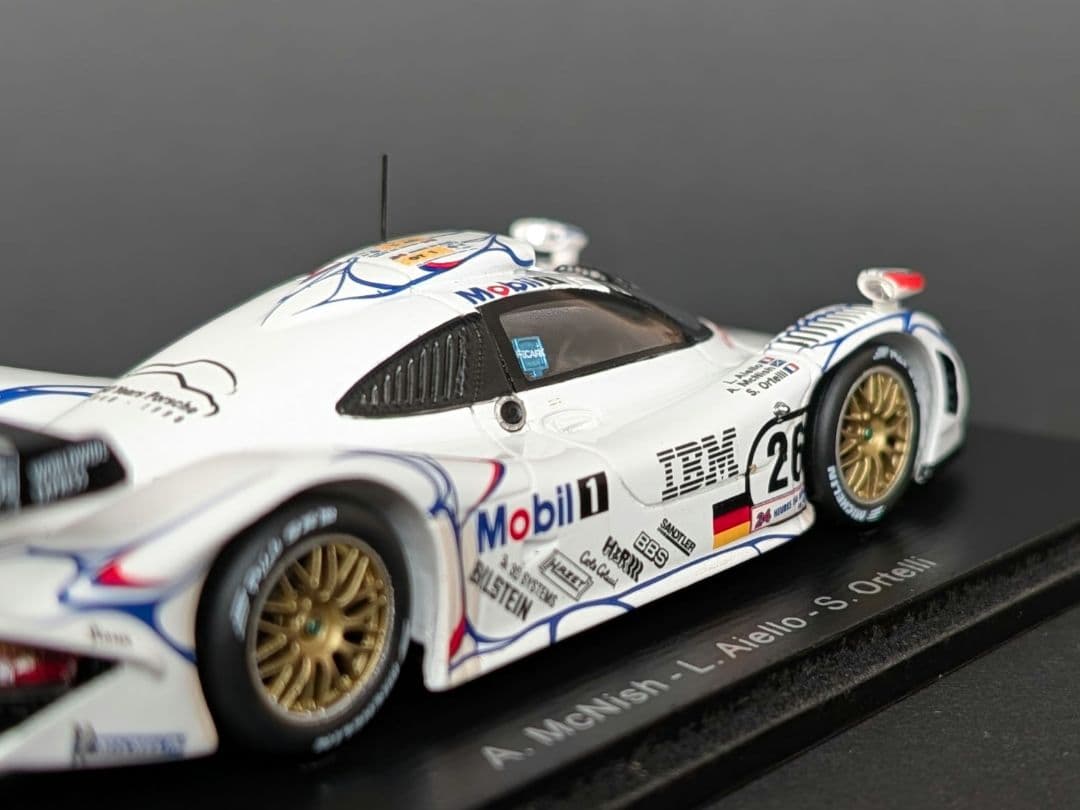 スパーク 1/43 ポルシェ 911 GT1 #26 1998 ル・マン24優勝