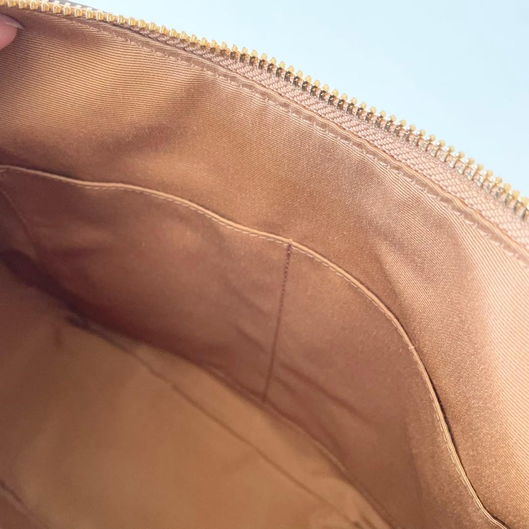 【新品】COACH ワンショルダーバッグ ホーボー ソフトレザー 肩掛け可能