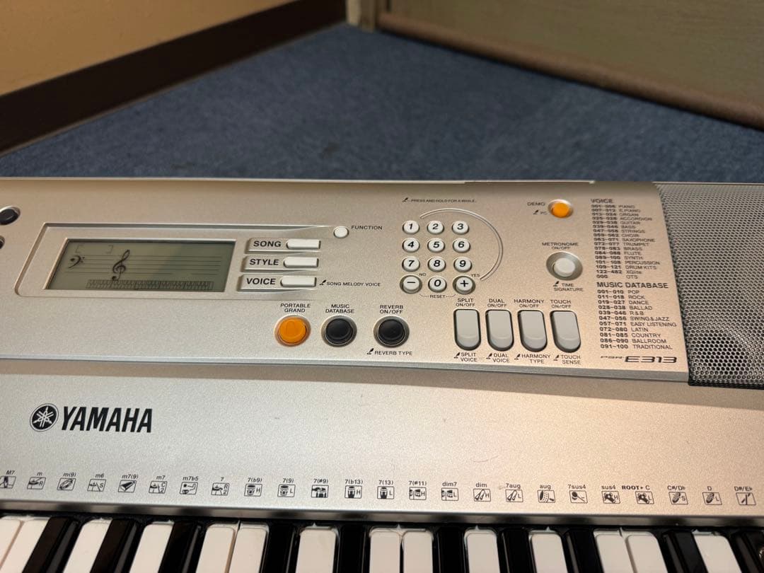 電子ピアノ　YAMAHA　PSR-313 電子キーボード