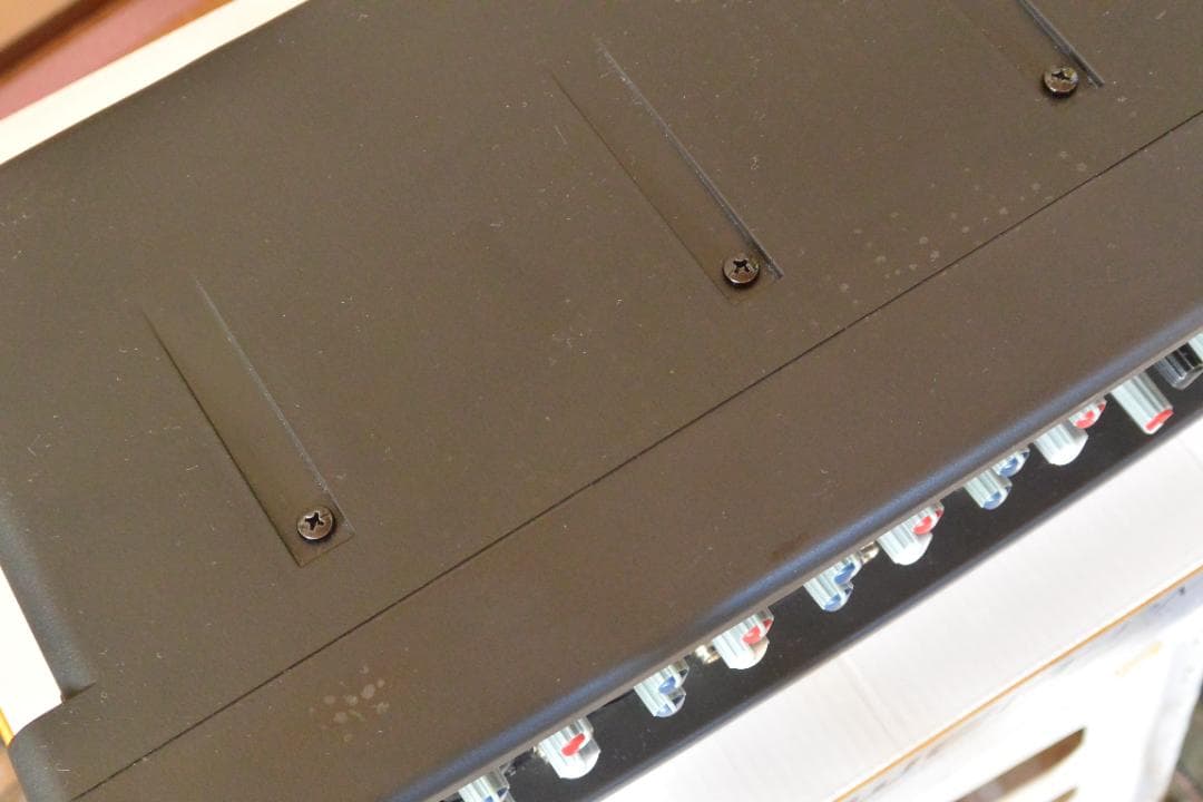 Behringer EUROPOWER PMP500 パワードミキサー