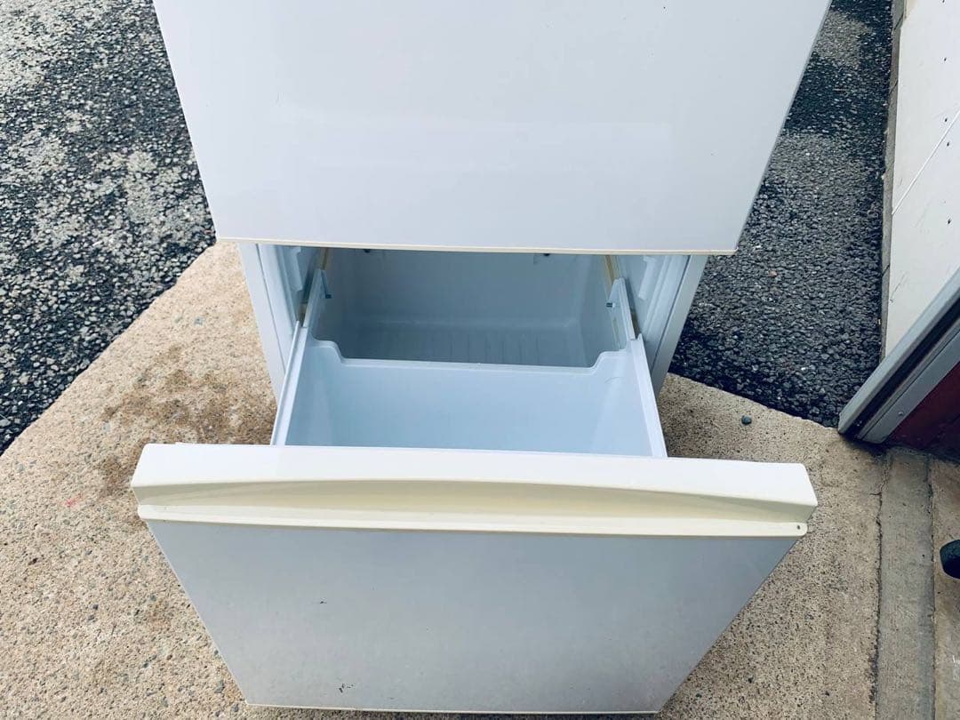 ♦AQUA ノンフロン冷凍冷蔵庫【2015年製】AQR-18D