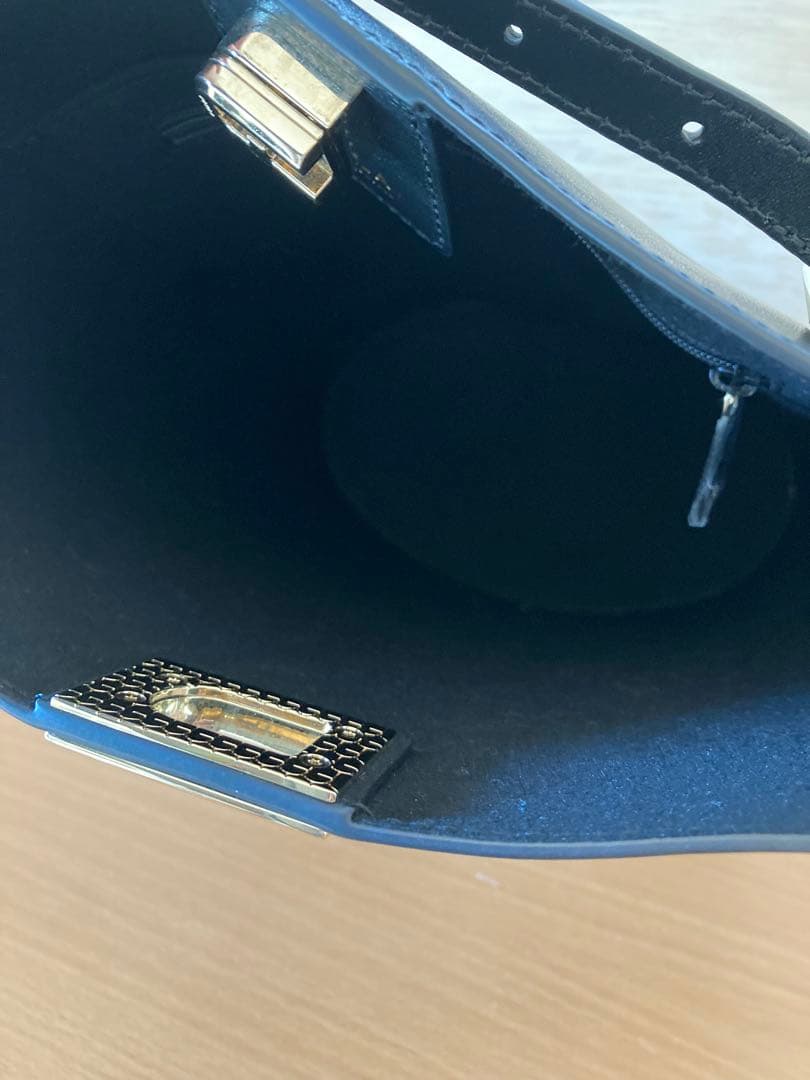 フルラ バケットバッグ 2wayショルダー レザー ブラック ロゴ 証明書付き