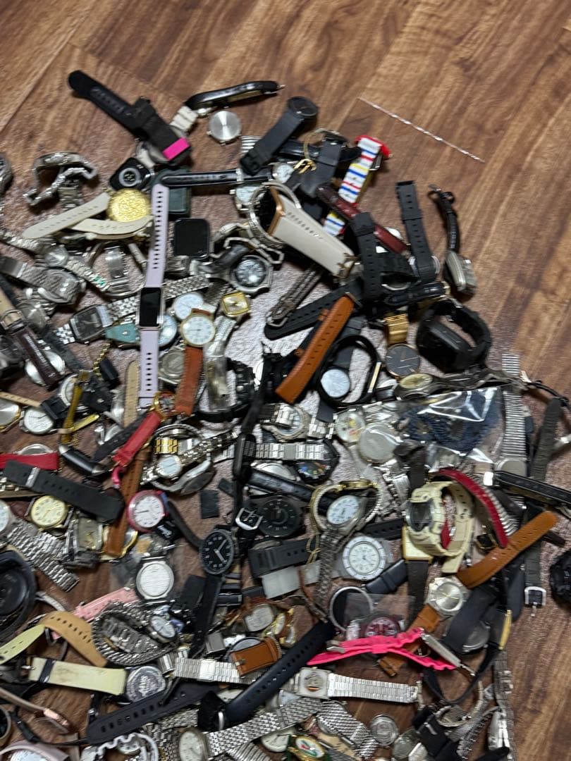 腕時計まとめてジャンク　ライター　と　アクセサリー