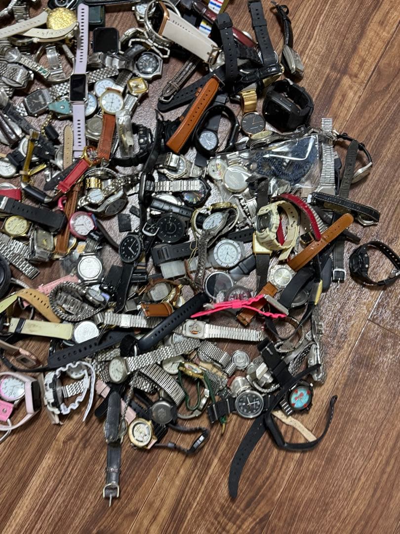 腕時計まとめてジャンク　ライター　と　アクセサリー