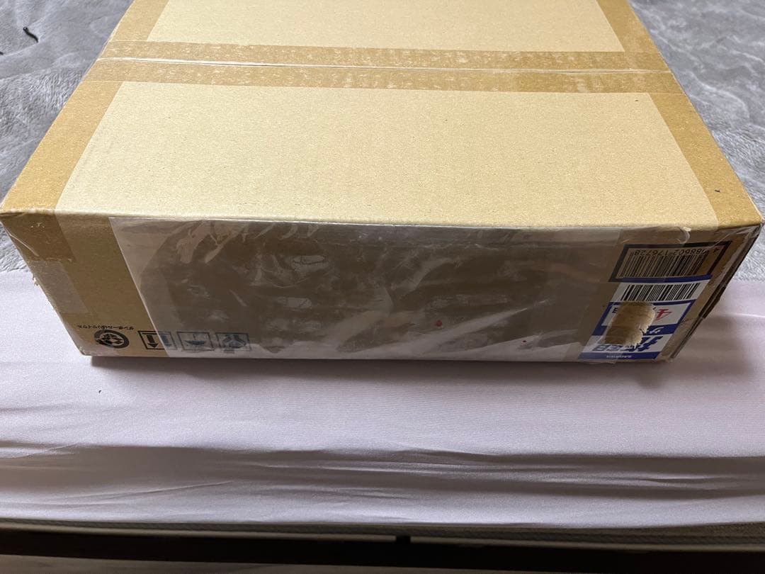 最安値　遊戯王　三幻神　ステンレス　発送段ボール未開封品　箱状態美品