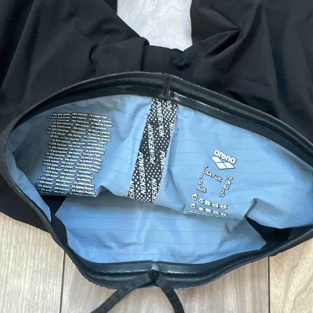 269.【美品】arena♡パワースキン カーボンエア2♡メンズS 高