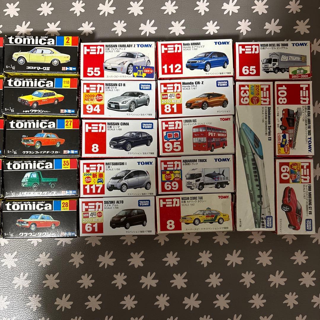 ひ*で様 トミカ39個それぞれの年代未使用品