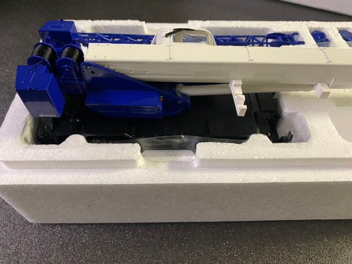 タダノ　TADANO GR800EX ラフテレーンクレーン　スケールモデル