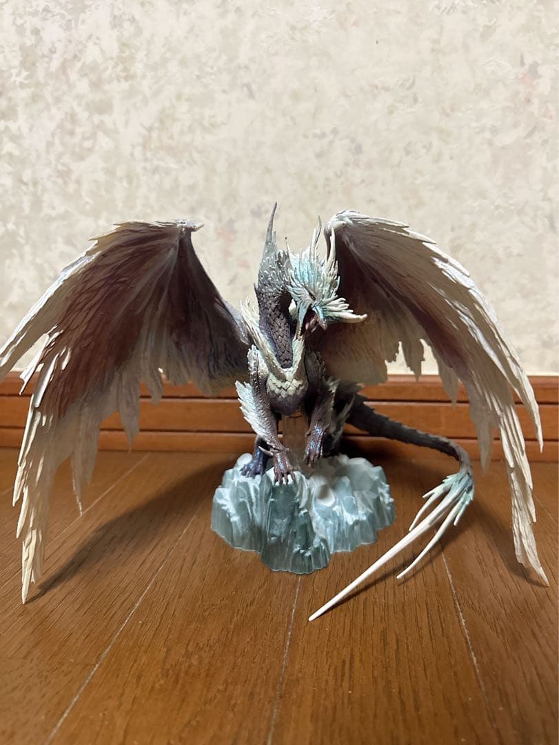 一番くじ モンハンワールド アイスボーン A賞 イヴェルカーナ フィギュア