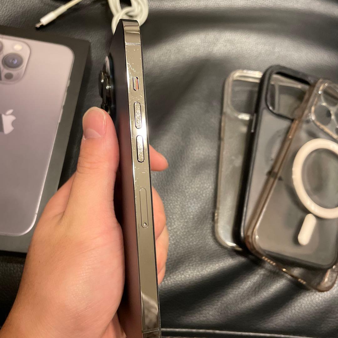 iPhone13pro 1TB バッテリー90% 美品 SIMフリー