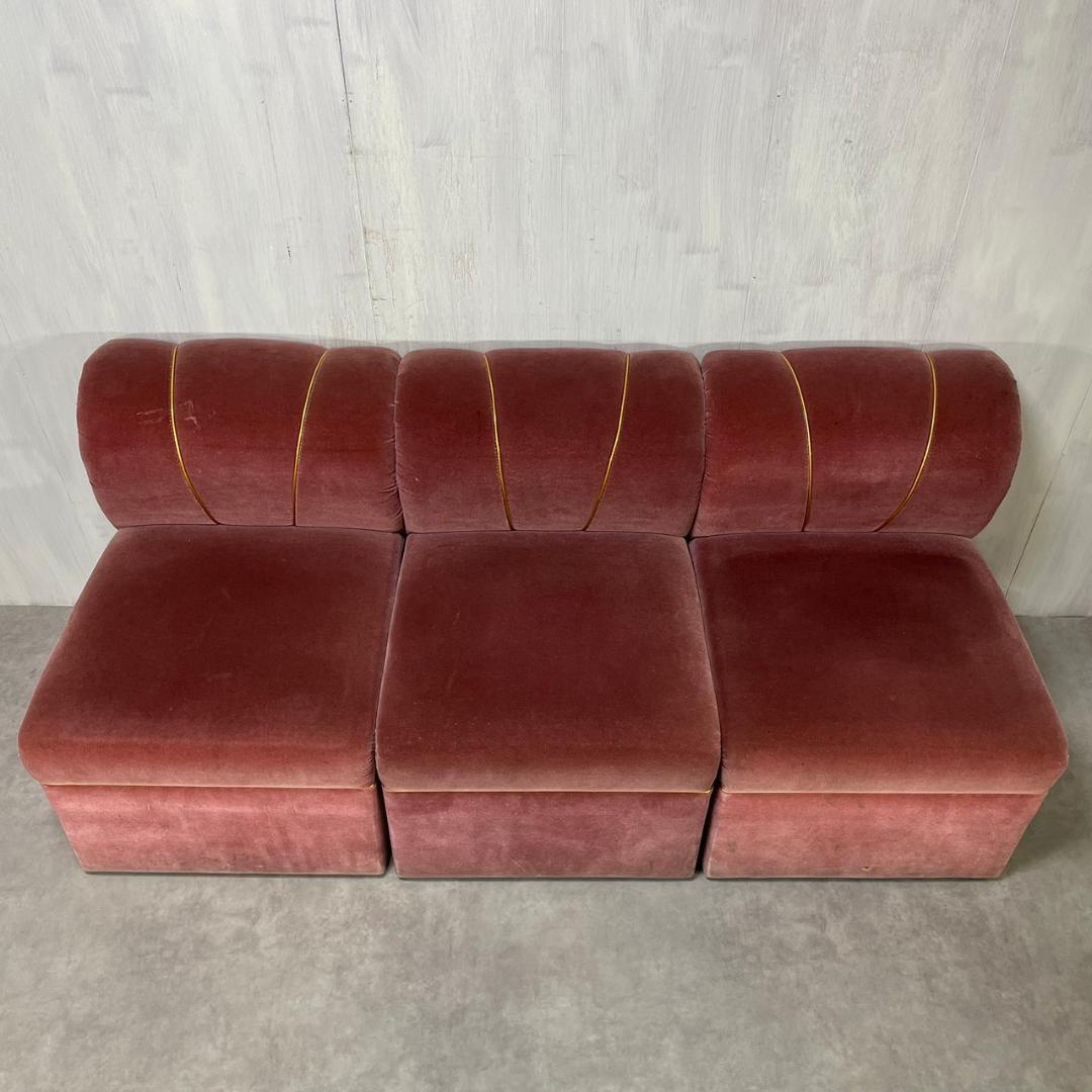 TiTi！ヴィンテージ モケット ピンクパープル ソファ 業務用 レトロ