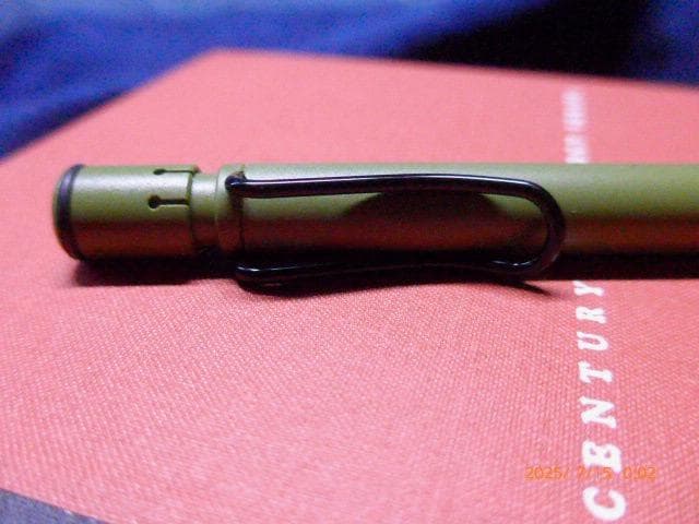 美品！廃盤　LAMY ラミー サファリ　サバンナグリーン　シャーペン　0.5mm