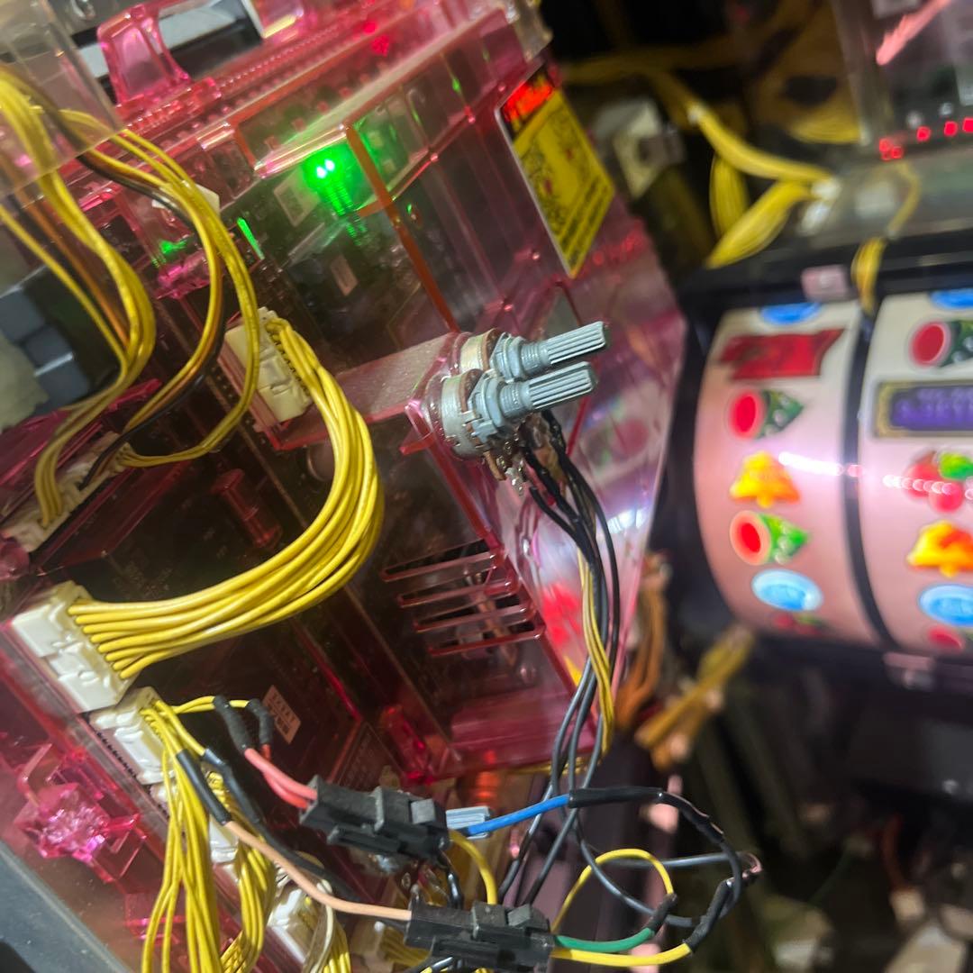 サザンアイズ 3×3EYES パチスロ 実機 ビタ押し機 コイン不要機付