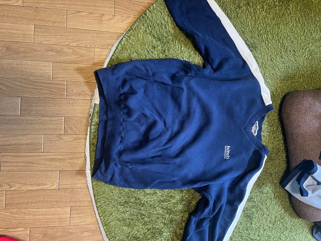 bitch skateboards スウェット