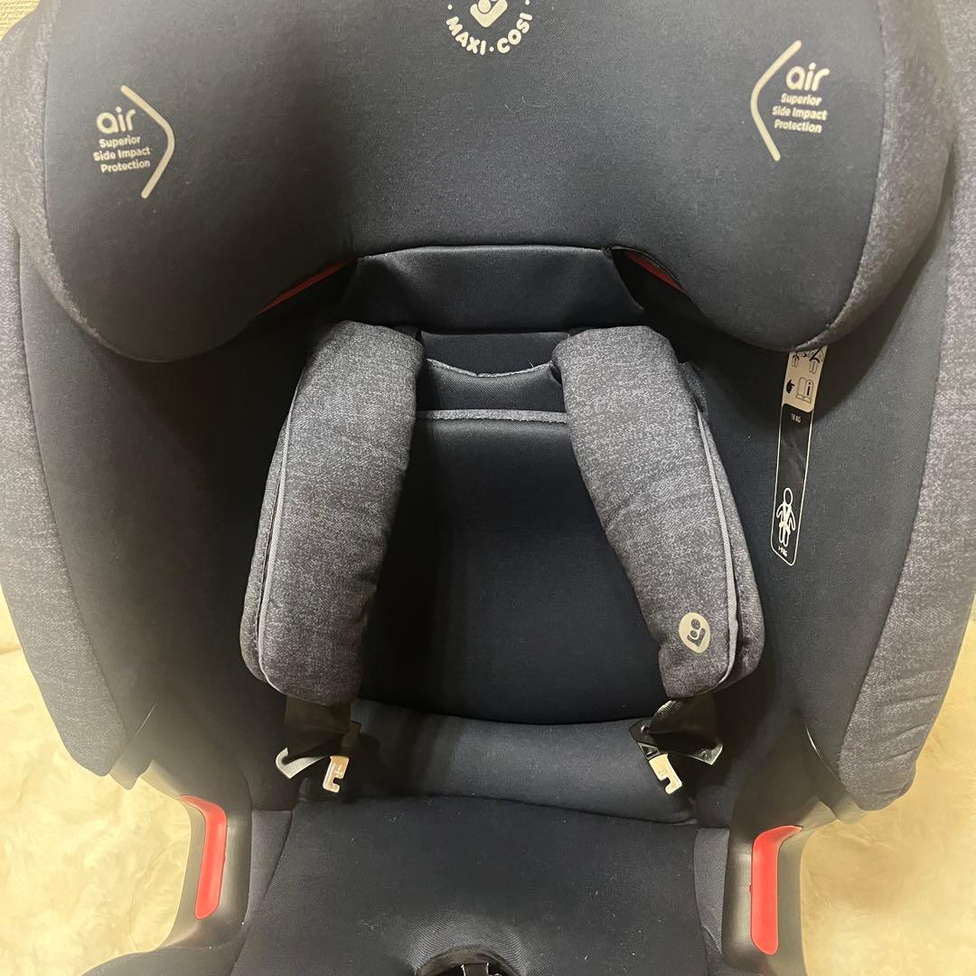 美品　マキシコシ　タイタンプロ　チャイルドシート　ジュニアシート　isofix