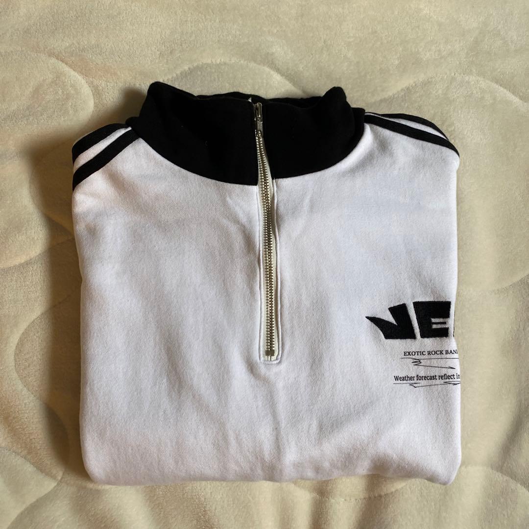 NEE ハーフジップdindon