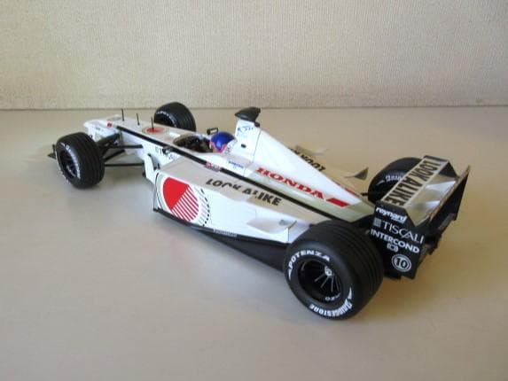 特価 MINICHAMPS (1/18) BAR ホンダ 003