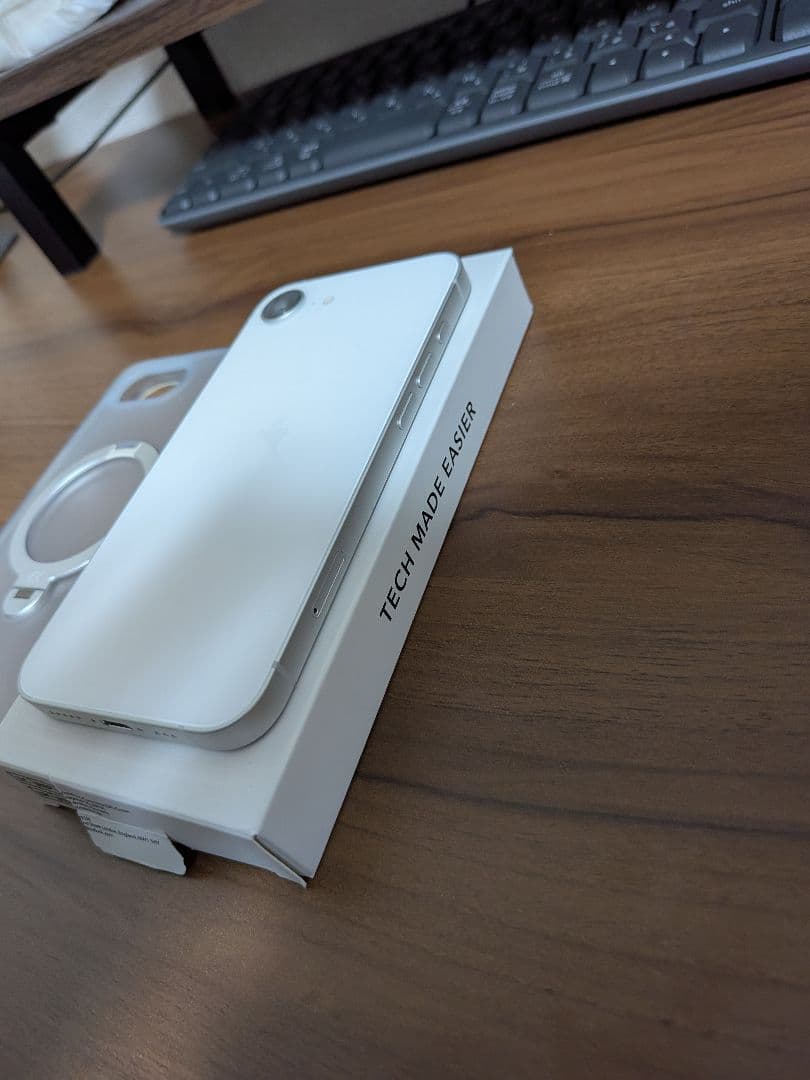 iPhone16e 128GB SIMフリー バッテリー100%