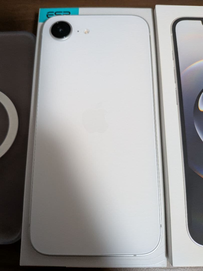 iPhone16e 128GB SIMフリー バッテリー100%