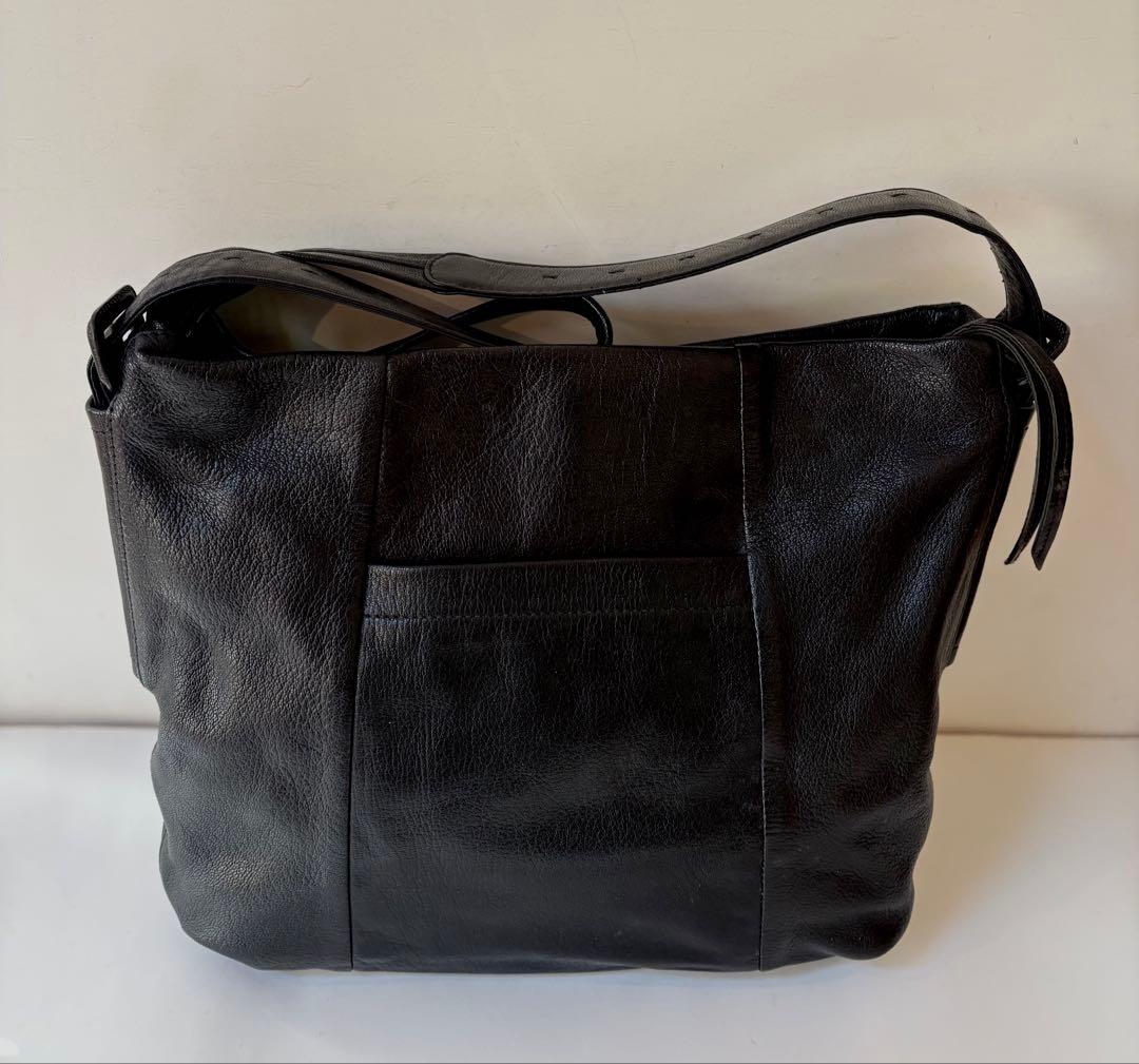 ゲンテン　ゴートヌメショルダーバッグ黒