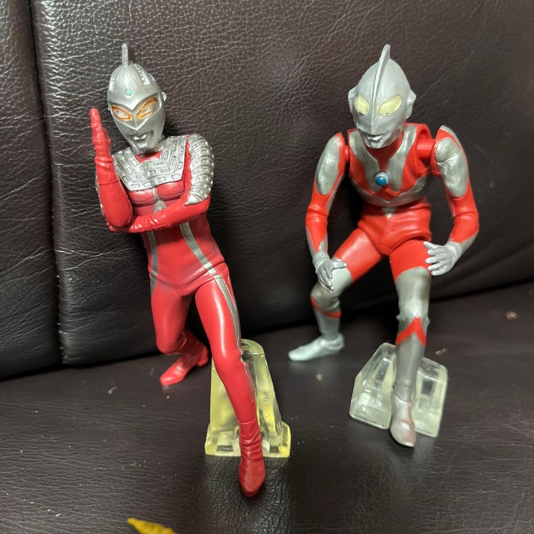 ウルトラマン　ウルトラ怪獣名鑑SPネロンガやガチャ等のフィギュアなどセット