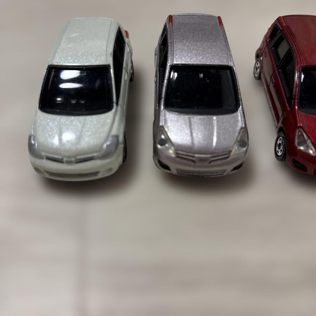 ノート　ティーダ　トミカ　カラーサンプル　NOTE　TIIDA NISSAN