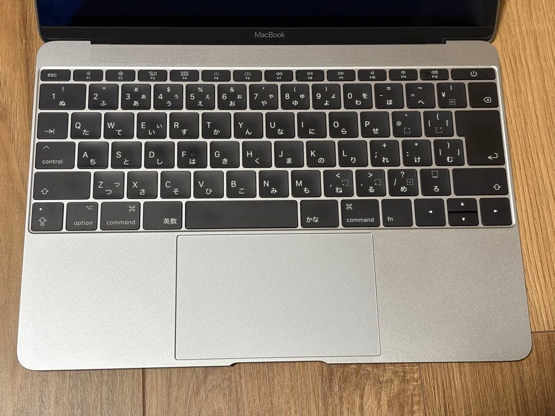 12インチ MacBook 2017 256GB スペースグレイ