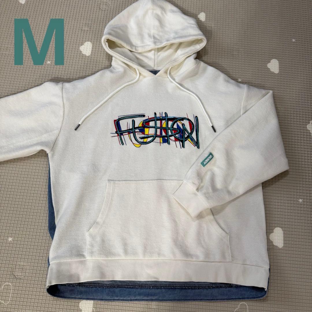 Vaundy FUSIONロゴ刺繍フード付きライブパーカー Mサイズ - メルカリ