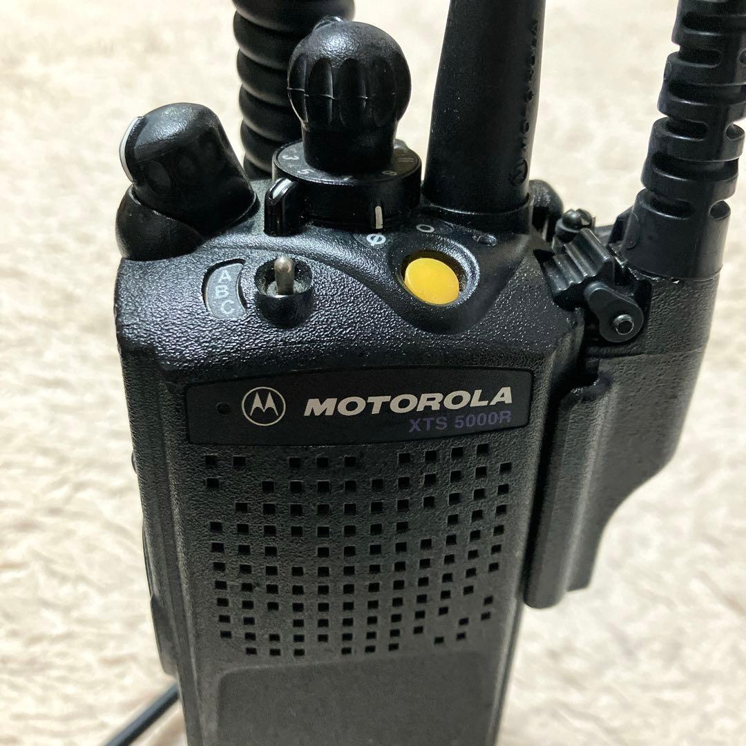 MOTOROLA XTS 5000R 充電 5.11 ラジオポーチセット