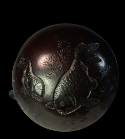 唐木彫 饅頭 根付 「金魚の図」裏面に在銘 判読出来ず - メルカリ