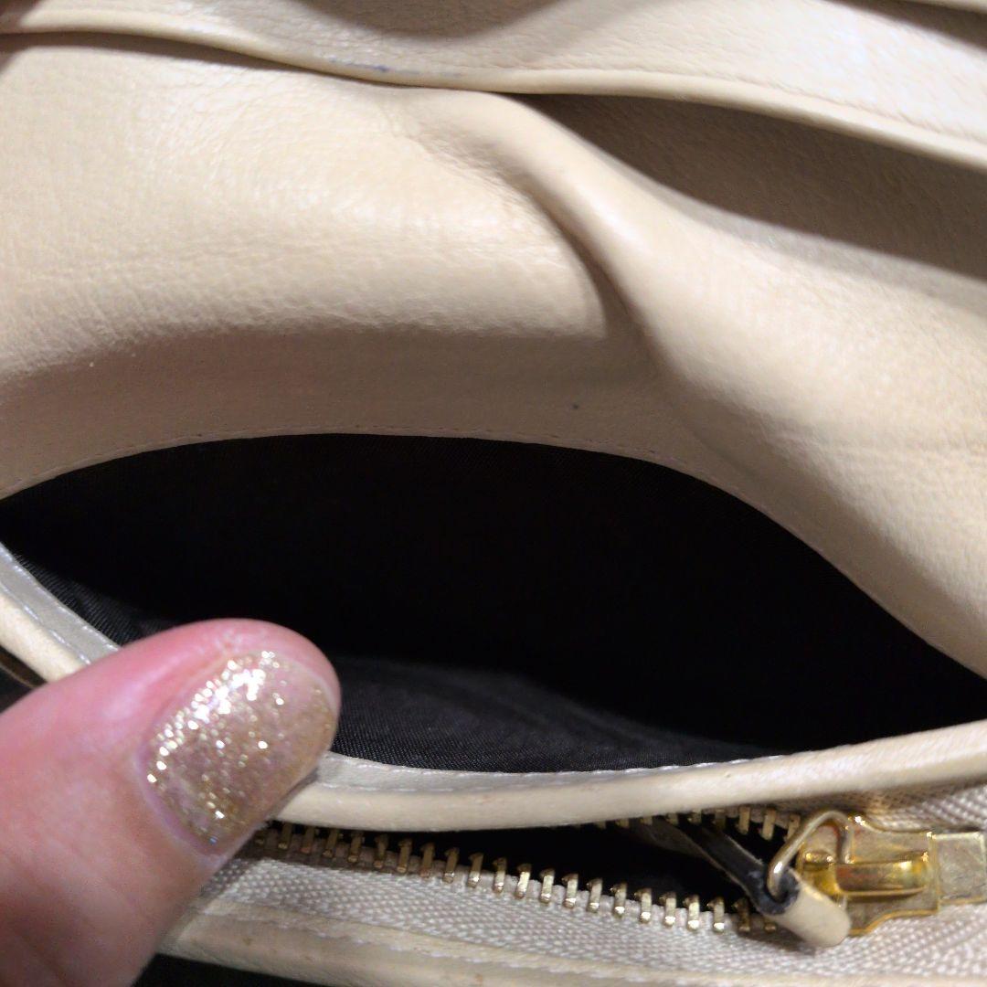 ブ*e様 【クリスマスセール中】GUCCI 金運風水グッチ パイソン 蛇革