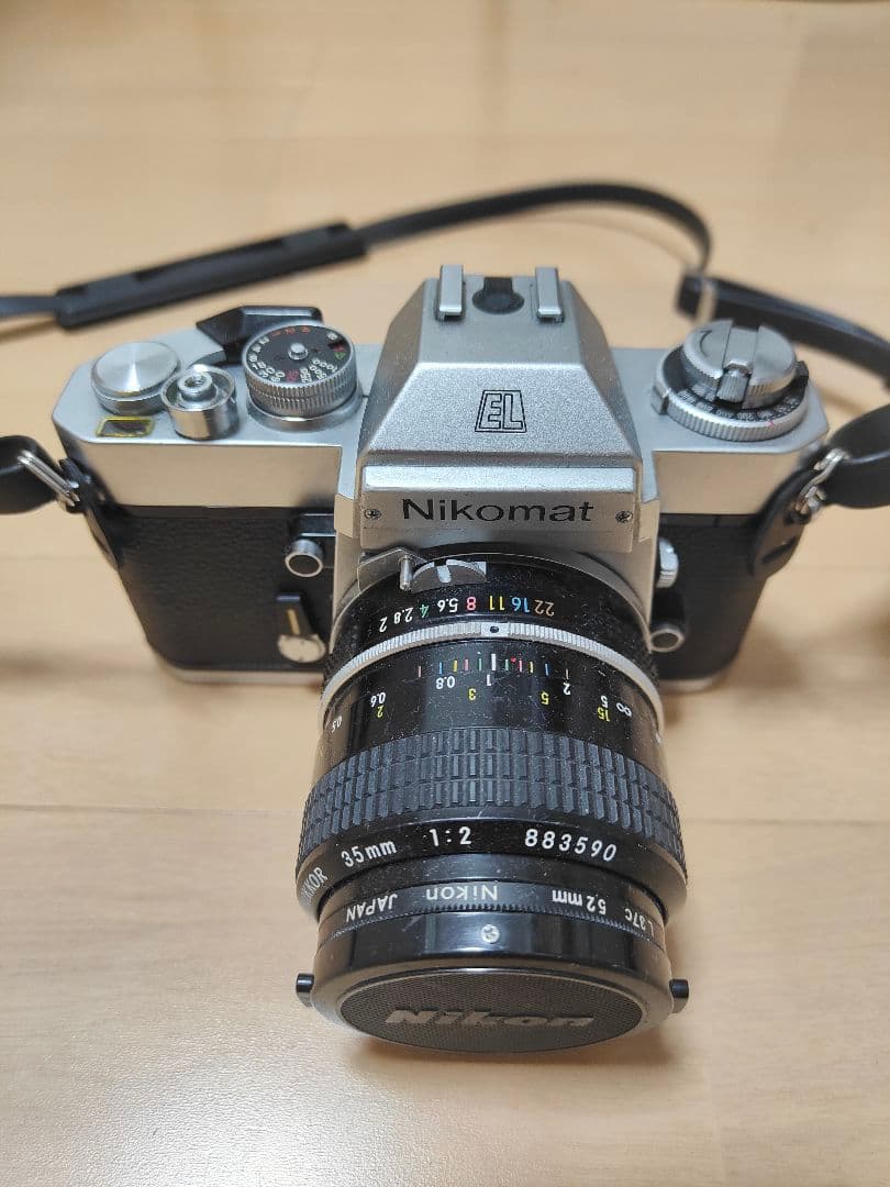 Nikomat EL フィルム一眼レフカメラ、 レンズ、ストロボ 3点セット