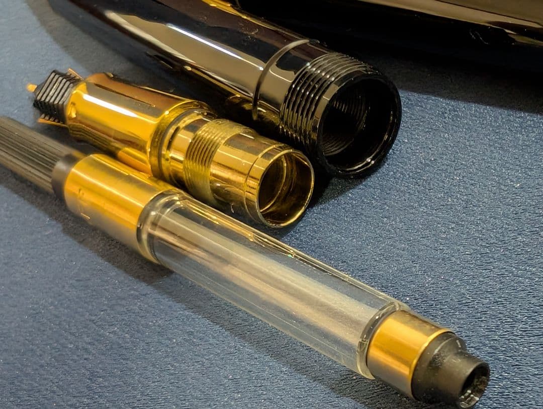 DAVIDOFF ダビドフ ヴェリィ ヅィーノ レジン 万年筆　ペン先18金