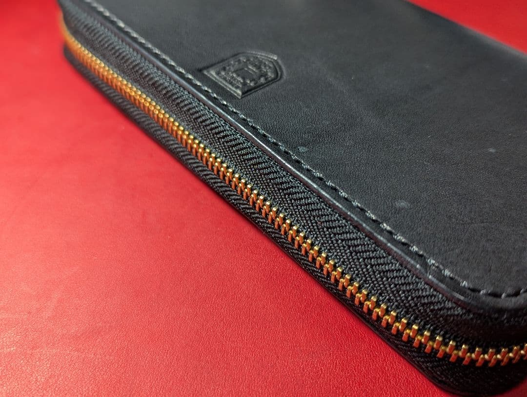 ロングファスナーウォレット カラーヌメ ブラック