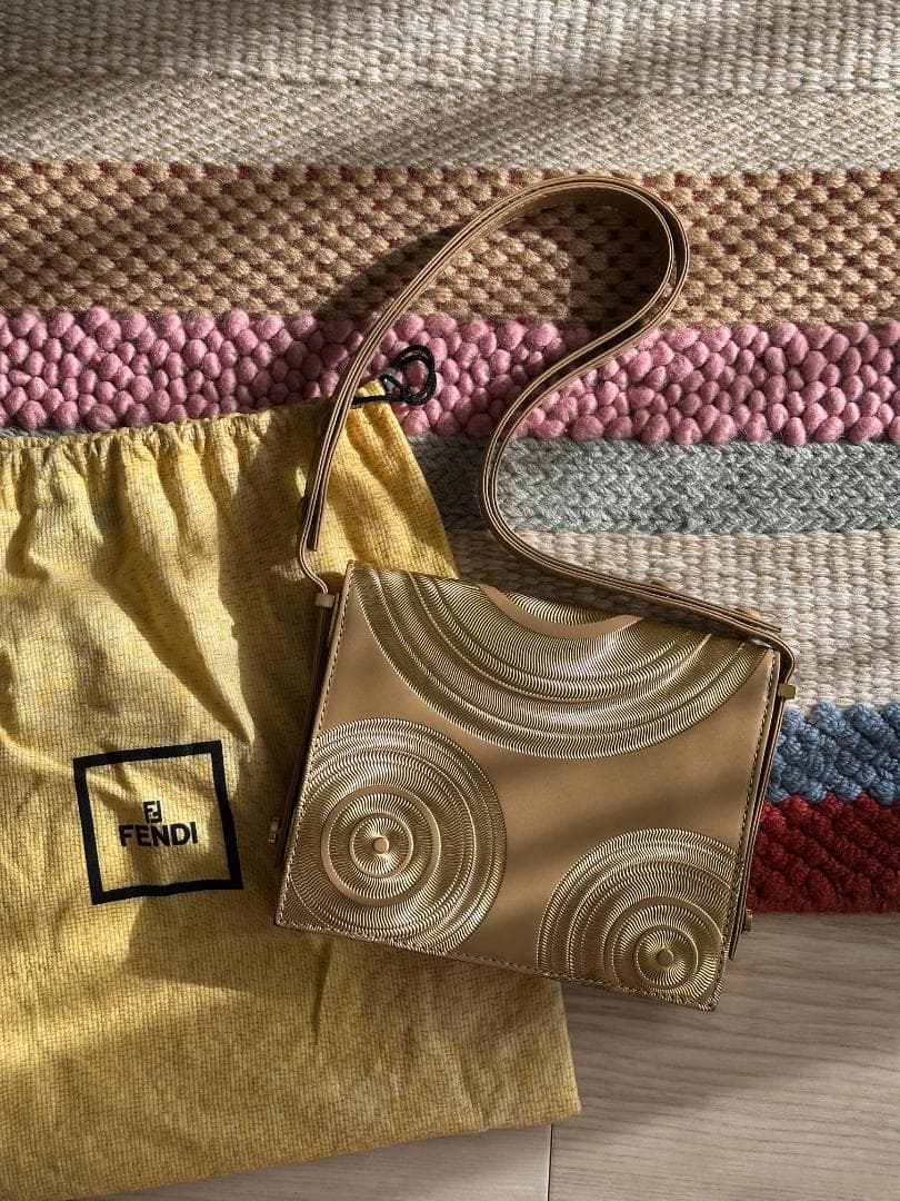 Fendi ゴールド パーティーバッグ
