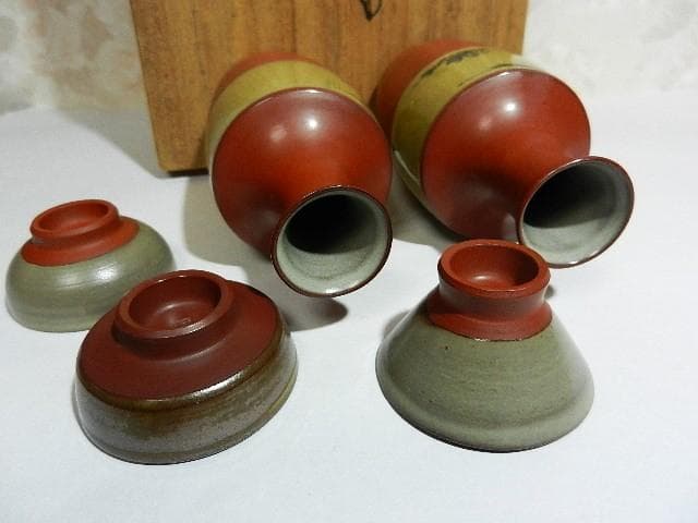 3代目伊藤赤水（せきすい）作 無名異（むみょうい）焼酒器（徳利2本