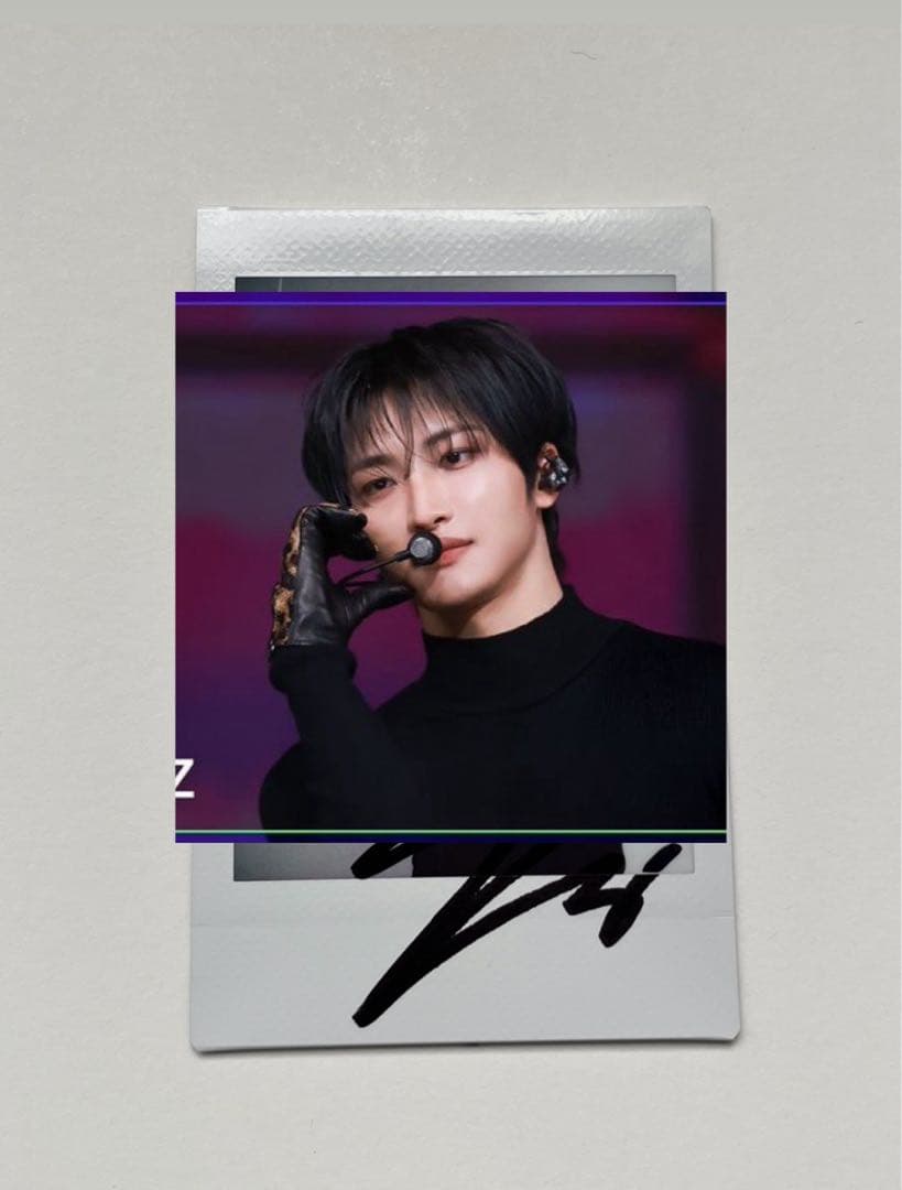 ATEEZ ウヨン サイン入り ポラロイド チェキ ATEEZ ウヨン 直筆サイン