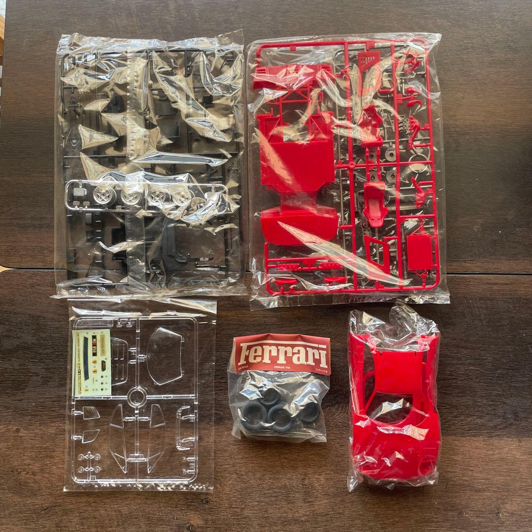 フェラーリ　F40 タミヤ　プラモデル　模型