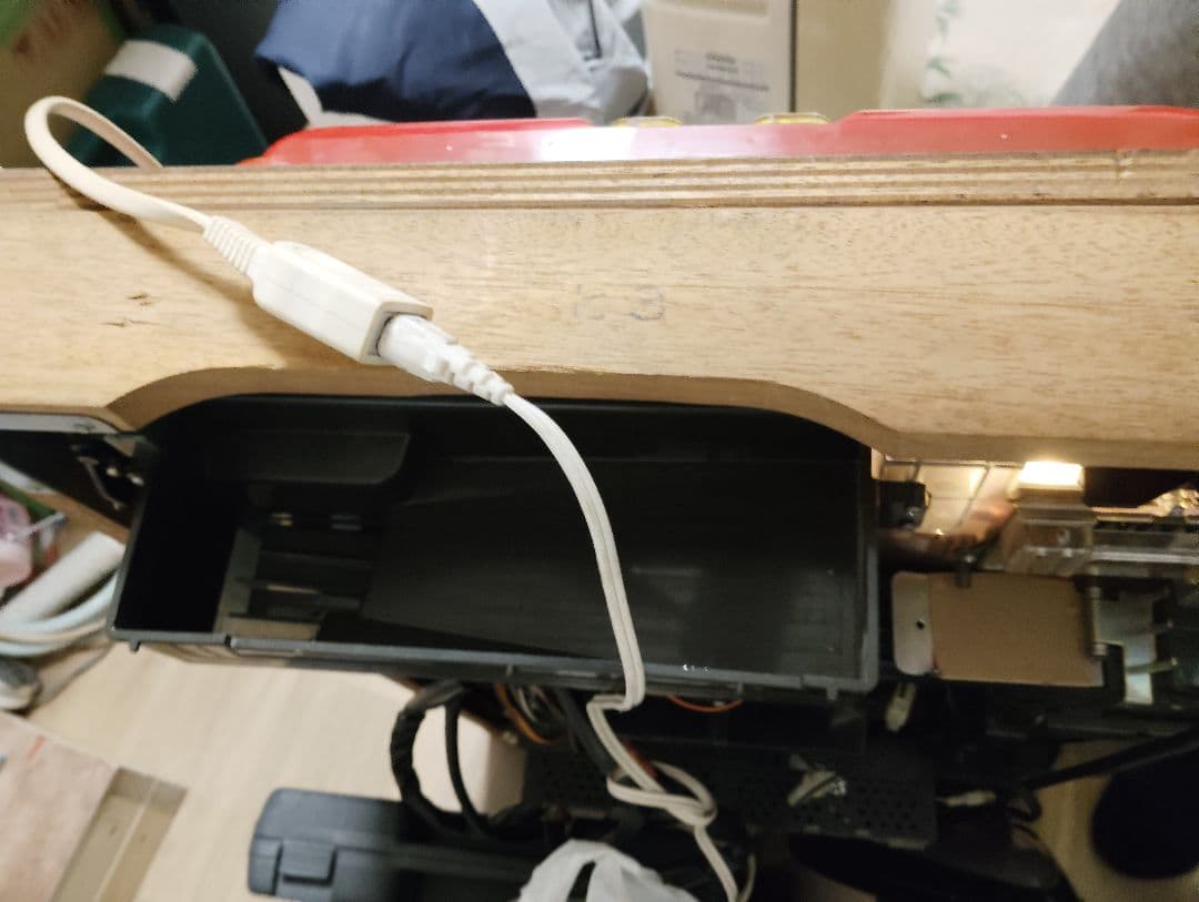 パチンコパワフル 液晶不良 引き取り、送付可別着払いのみ 梱包1000円