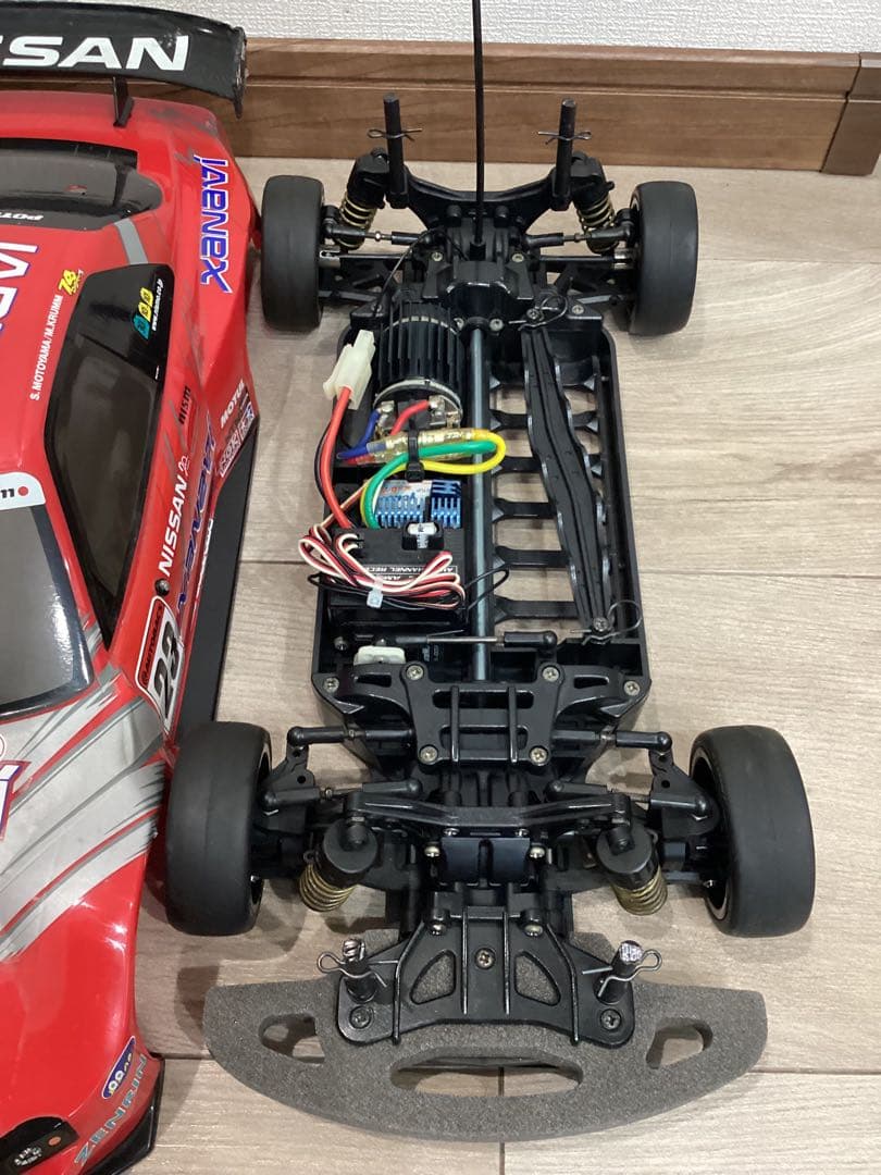 タミヤ　スカイライン　ニスモGT-R R34 TB-02シャーシ 1/10