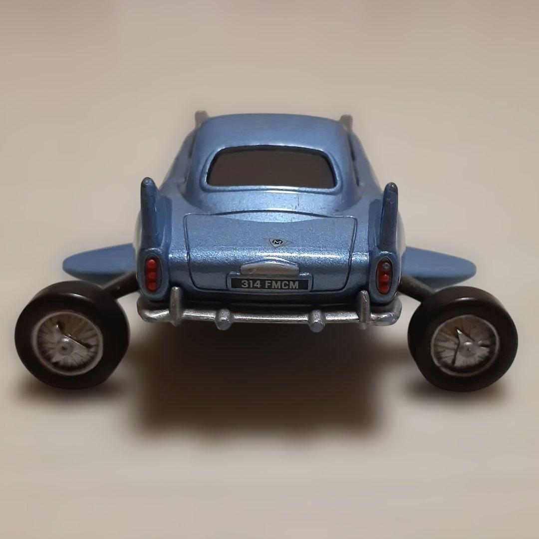 マテル　カーズ　フィンマックミサイルwithブリーザー(オイルリグゲッタウェイ)