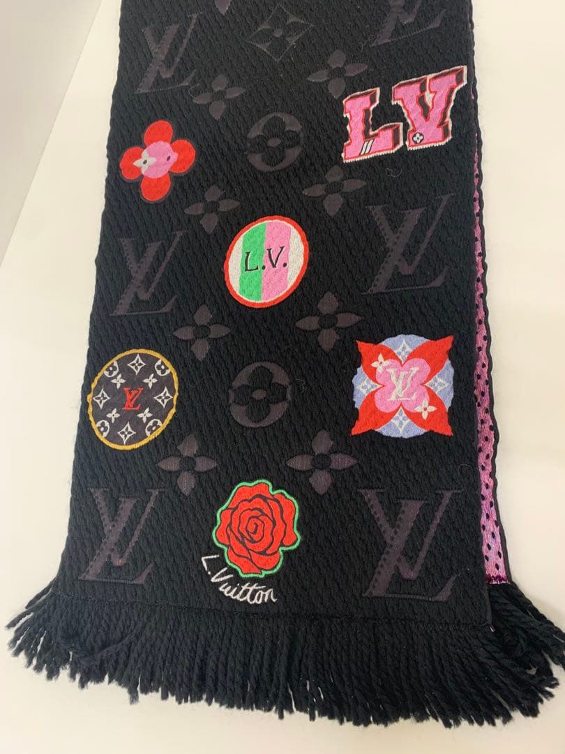 LOUIS VUITTON ルイヴィトン マフラー ロゴマニア M71060